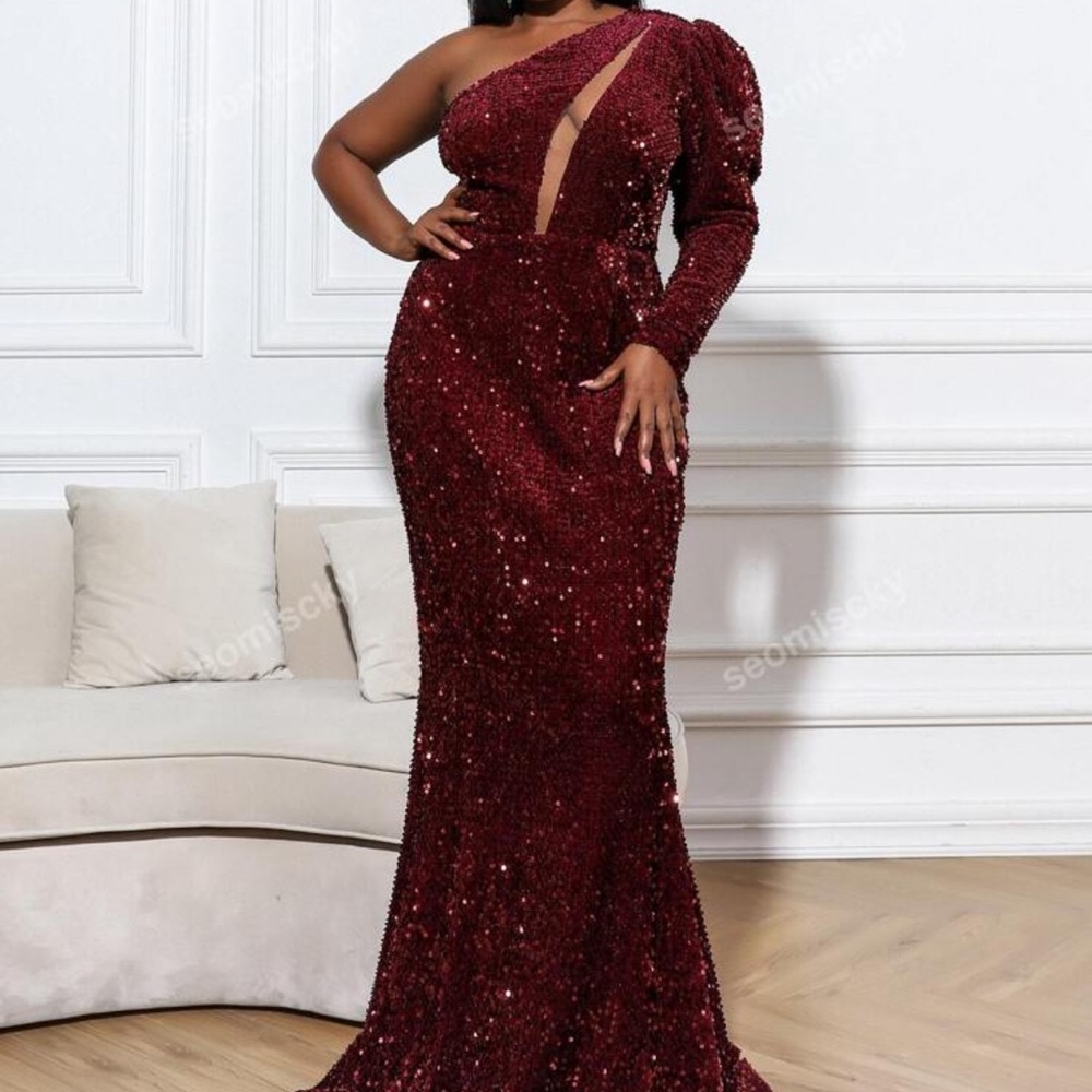 Elegant Burgundy Sequin One-Shoulder Dress